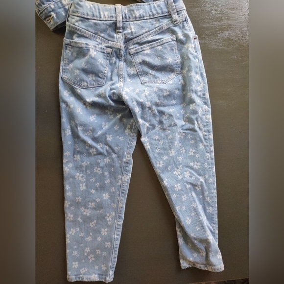 Girls Jeans and Jacket Set - Picture 9 of 10